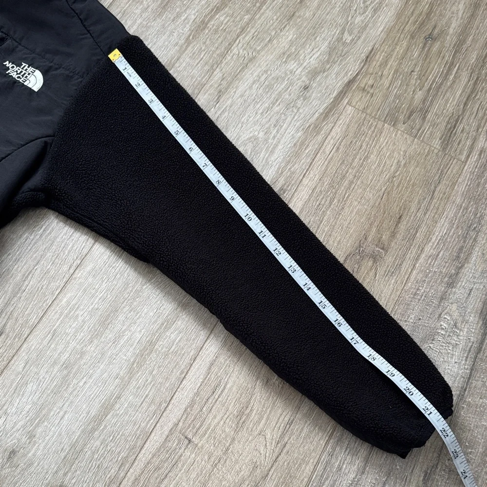 The North Face Women’s Black Full-Zip Fleece Jacket Size XS - Picture 4 of 9